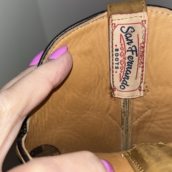 San Fernando bulldog Mirabel brown/tan colored calf boots. Size 26/9 EUC. - Picture 8 of 9